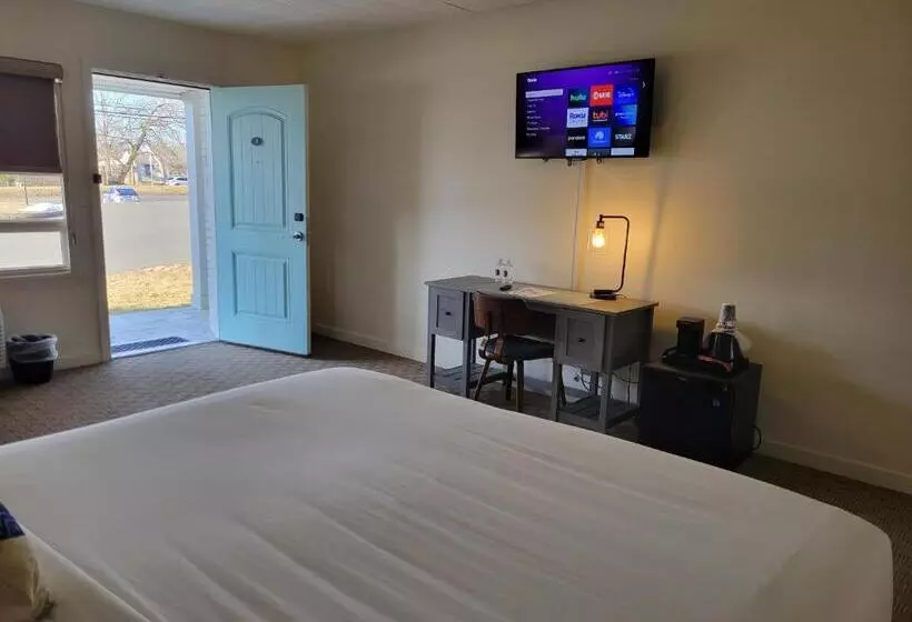 キングサイズベッドのスタンダードルーム, Circle Hotel Fairfield