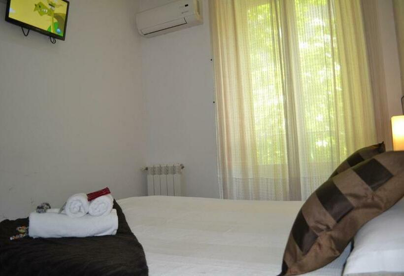 اتاق استاندارد با چشمانداز شهر, Hostal El Brezo