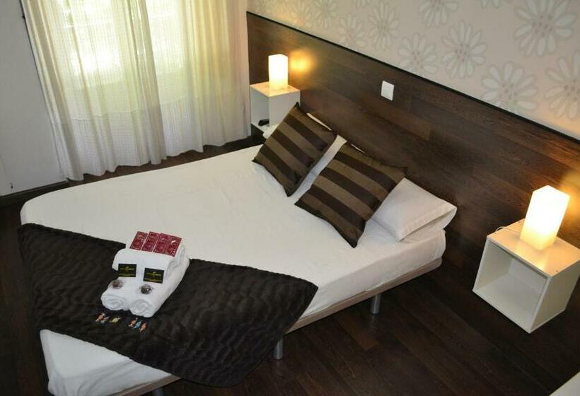 اتاق استاندارد با چشمانداز شهر, Hostal El Brezo