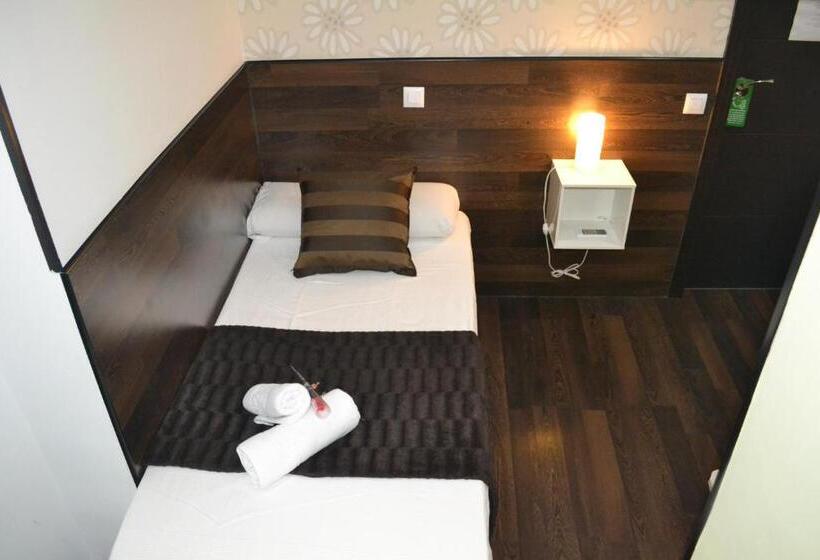 اتاق استاندارد یک نفره, Hostal El Brezo