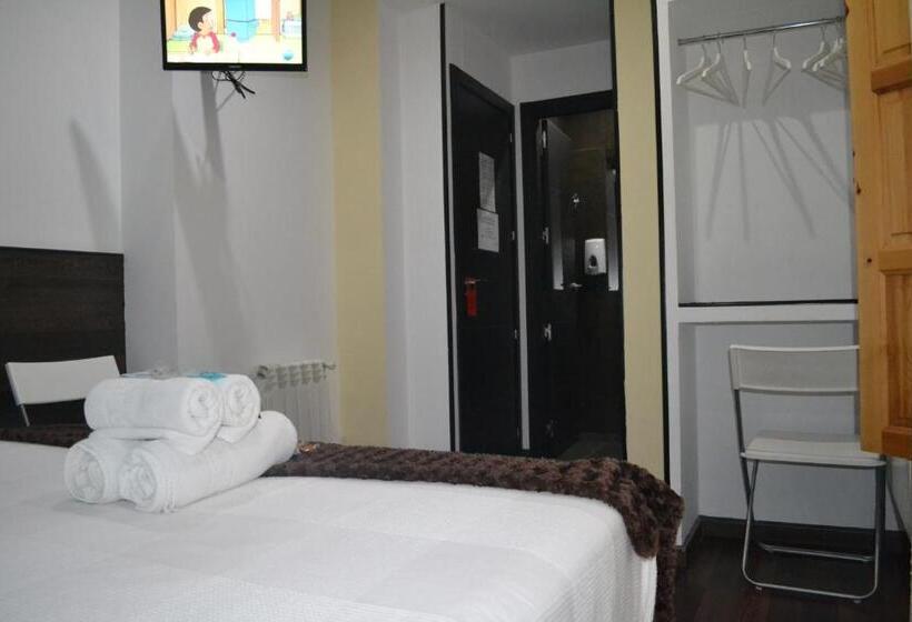 اتاق استاندارد, Hostal El Brezo