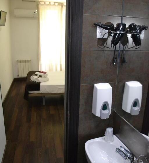 اتاق استاندارد با چشمانداز شهر, Hostal El Brezo