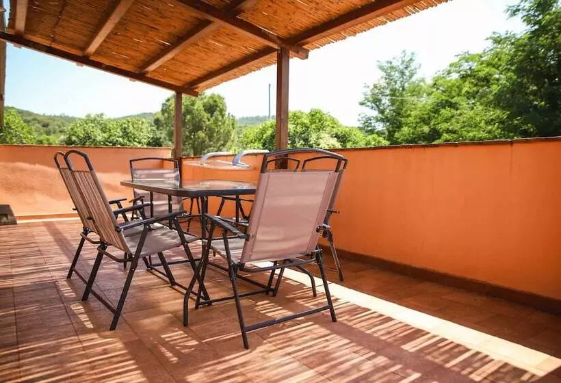 سوییت جونیور با بالکن, Agriturismo Bio Il Quarto