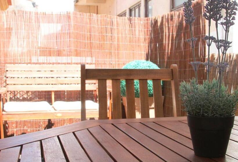 발코니가 있는 4인용 스탠다드 룸, Hostel 2300 Thomar