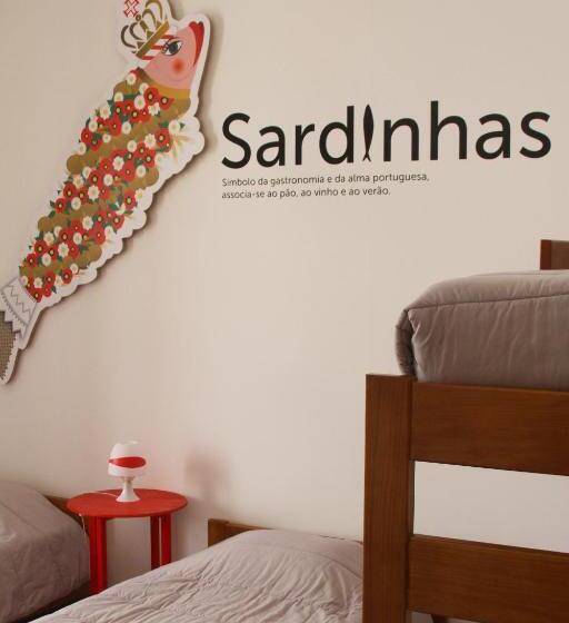 Четырехместный Номер Стандарт с Балконом, Hostel 2300 Thomar