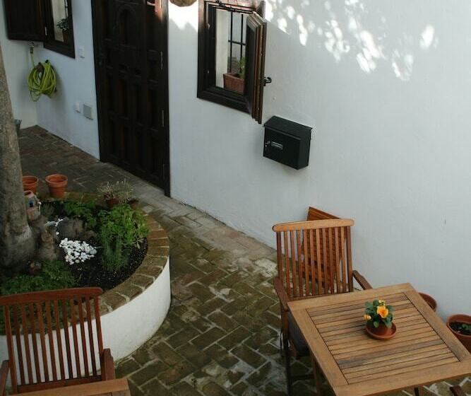 Comfort room with balcony, La Posada De Quijada