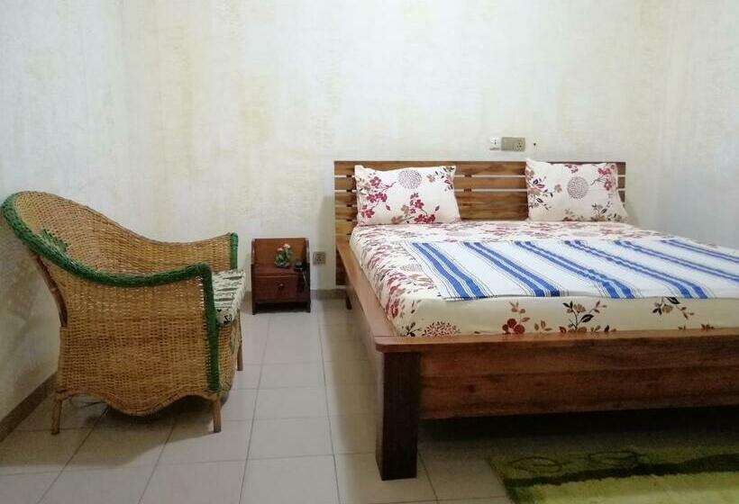 חדר סטנדרט עם מיטת קינג, Marys Guest House