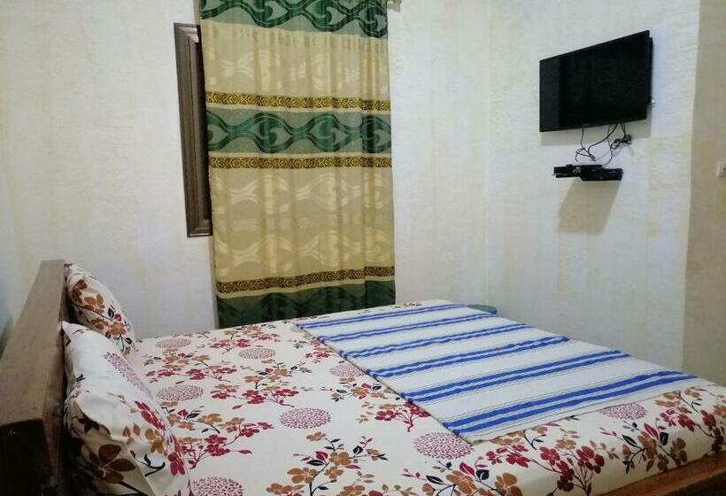 חדר סטנדרט עם מיטת קינג, Marys Guest House