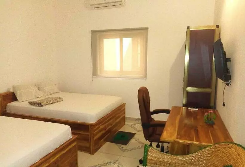 اتاق استاندارد, Marys Guest House