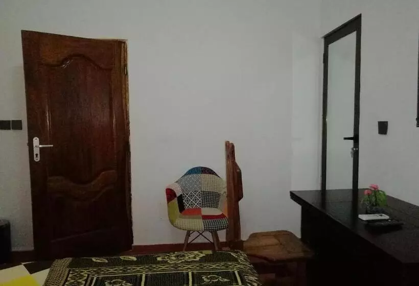 اتاق سوپریور, Marys Guest House