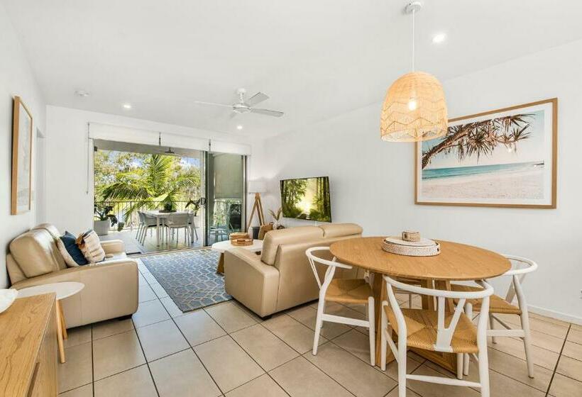 2 Bedroom Apartment with Views, Metzo Noosa Resort