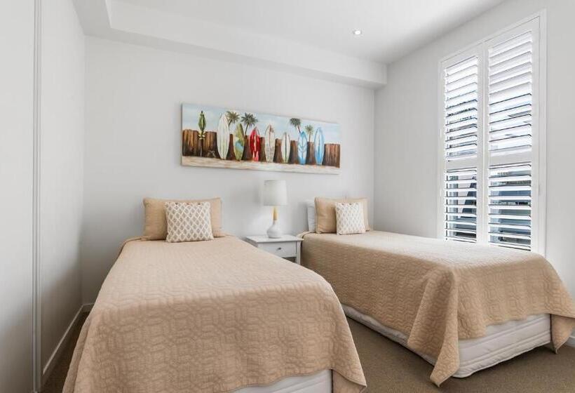 2 Bedroom Apartment with Views, Metzo Noosa Resort