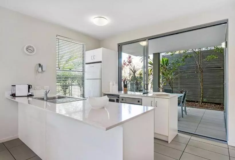 プールの見える1ベッドルームアパートメント, Metzo Noosa Resort