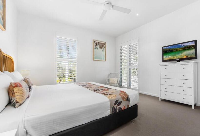 2 Bedroom Apartment with Views, Metzo Noosa Resort