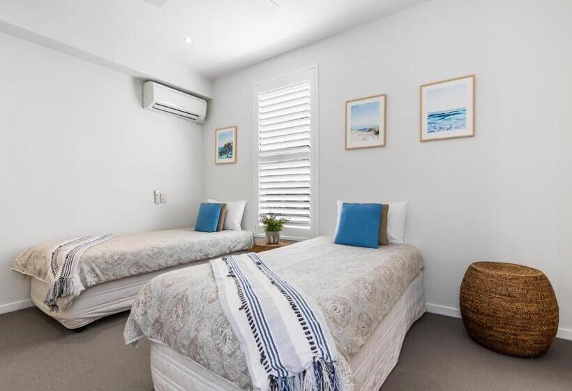 2 Bedroom Apartment with Views, Metzo Noosa Resort