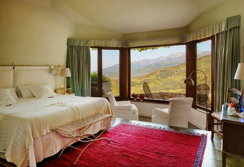 Habitación Superior con Terraza, Nabia