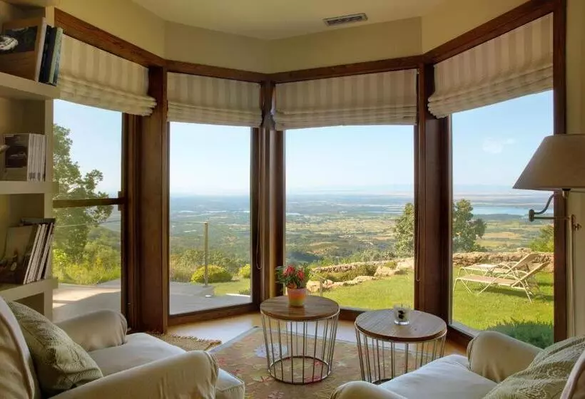 Suite, Nabia