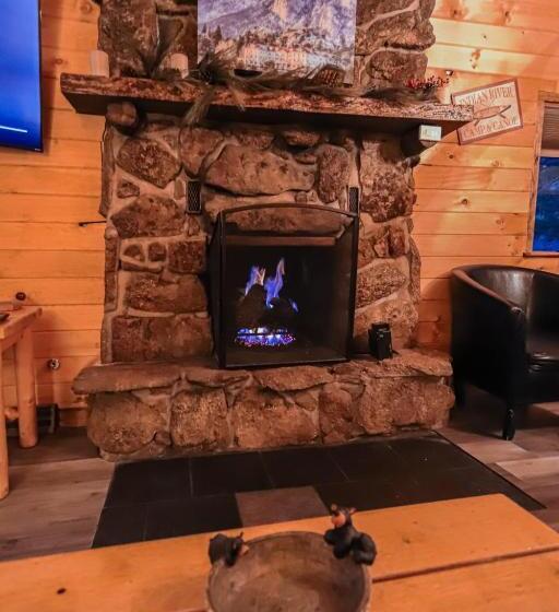 Дом 2 Спальни, Nicky's Resort