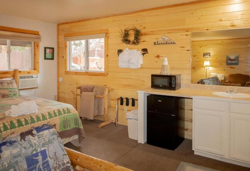 패밀리 룸, Nicky's Resort