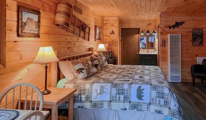 Номер Deluxe Кровать Кинг, Nicky's Resort