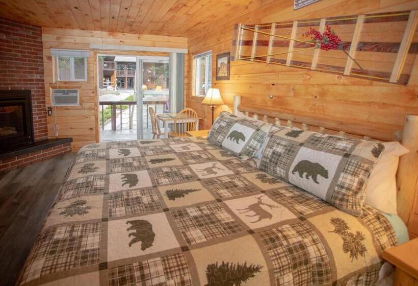 스탠다드 룸 킹사이즈 침대, Nicky's Resort