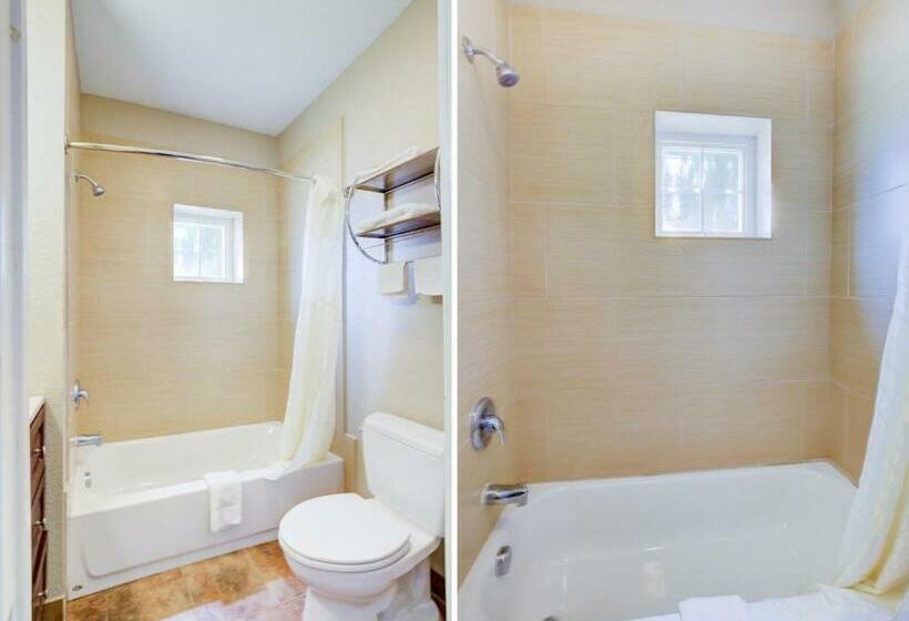 غرفة قياسية, Dilley Grand