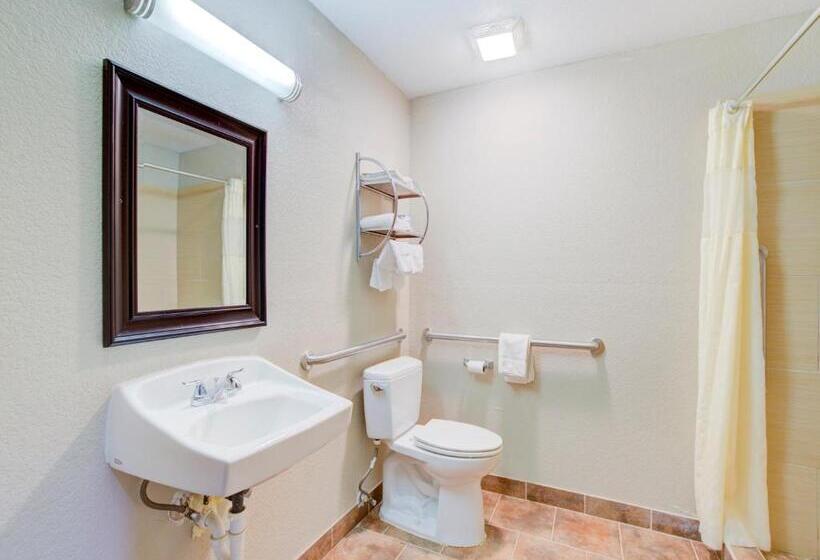 غرفة قياسية لذوى الاحتياجات الخاصة, Dilley Grand