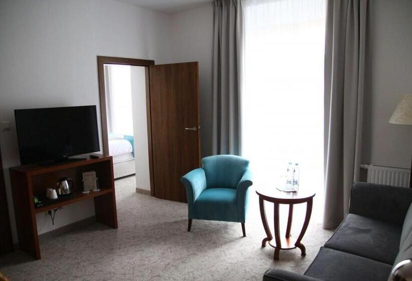 سوییت جونیور, śródka Boutique