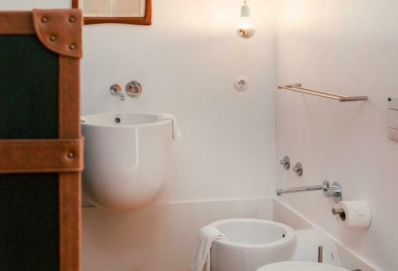 سوییت, Rosa Et Al Townhouse