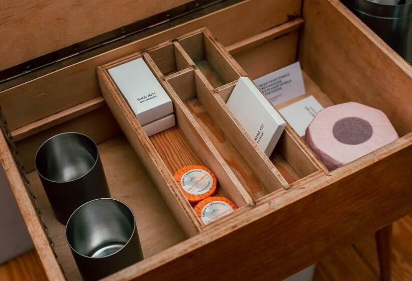 سوییت, Rosa Et Al Townhouse