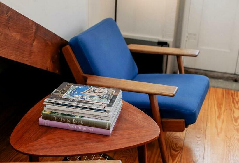 سوییت, Rosa Et Al Townhouse