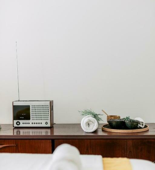 سوییت, Rosa Et Al Townhouse