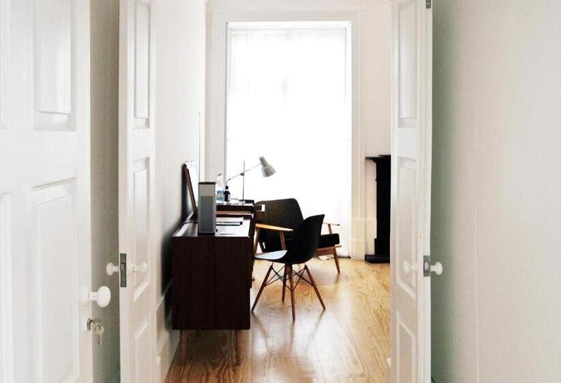 سوییت سوپریور, Rosa Et Al Townhouse