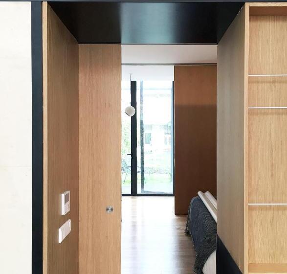 اتاق لوکس با چشمانداز باغ, Rosa Et Al Townhouse