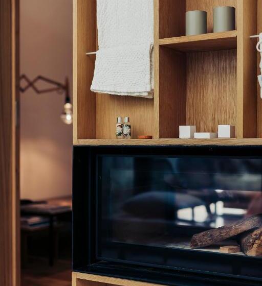 اتاق لوکس با چشمانداز باغ, Rosa Et Al Townhouse