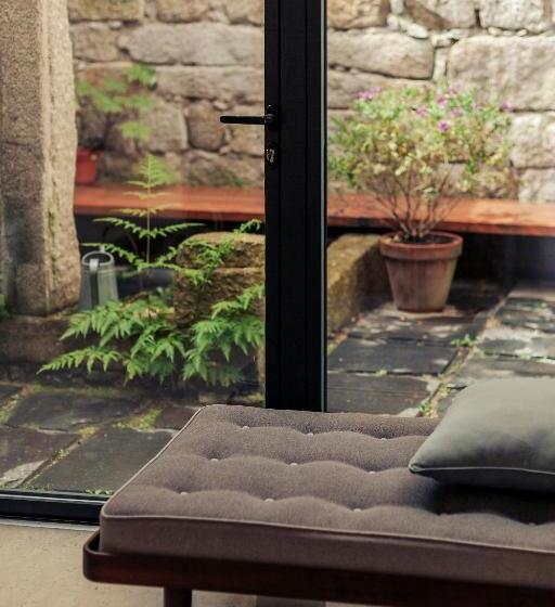 اتاق لوکس با چشمانداز باغ, Rosa Et Al Townhouse