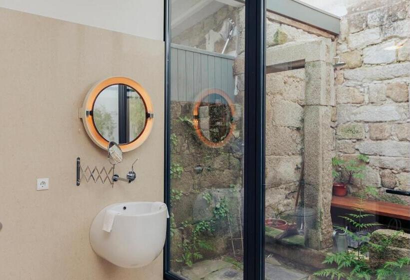 اتاق لوکس با چشمانداز باغ, Rosa Et Al Townhouse