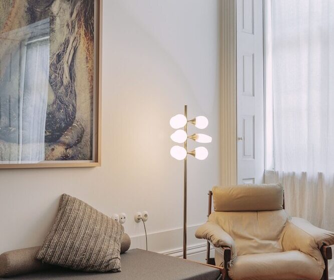 سوییت سوپریور, Rosa Et Al Townhouse