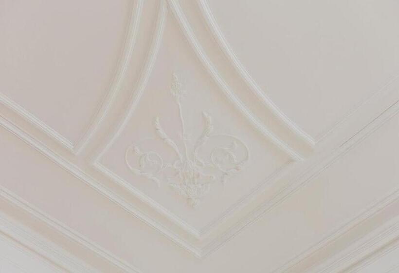 سوییت سوپریور, Rosa Et Al Townhouse