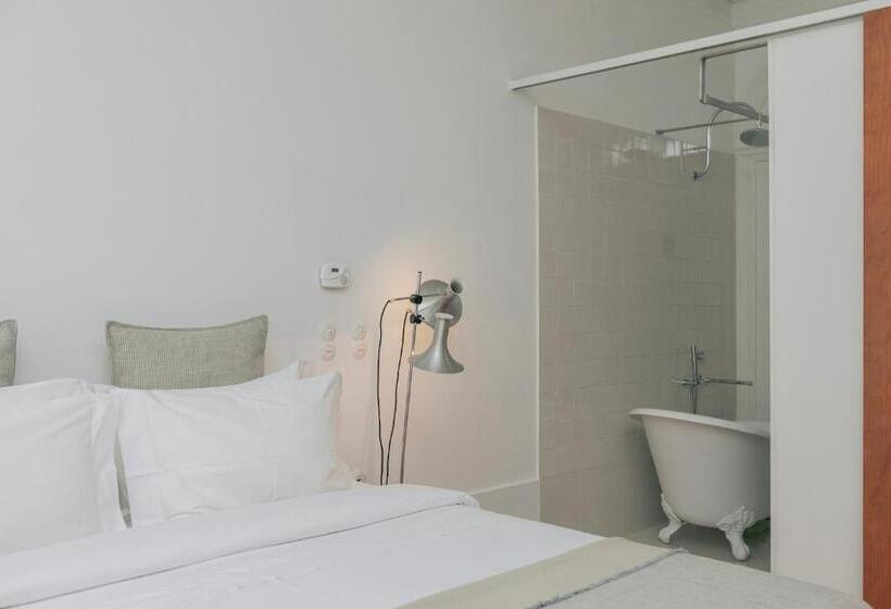 سوییت سوپریور, Rosa Et Al Townhouse