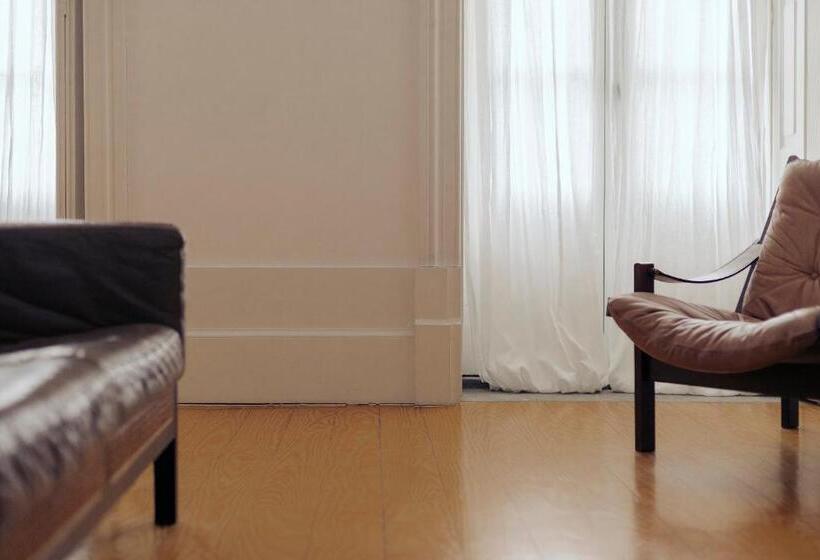 سوییت لوکس, Rosa Et Al Townhouse