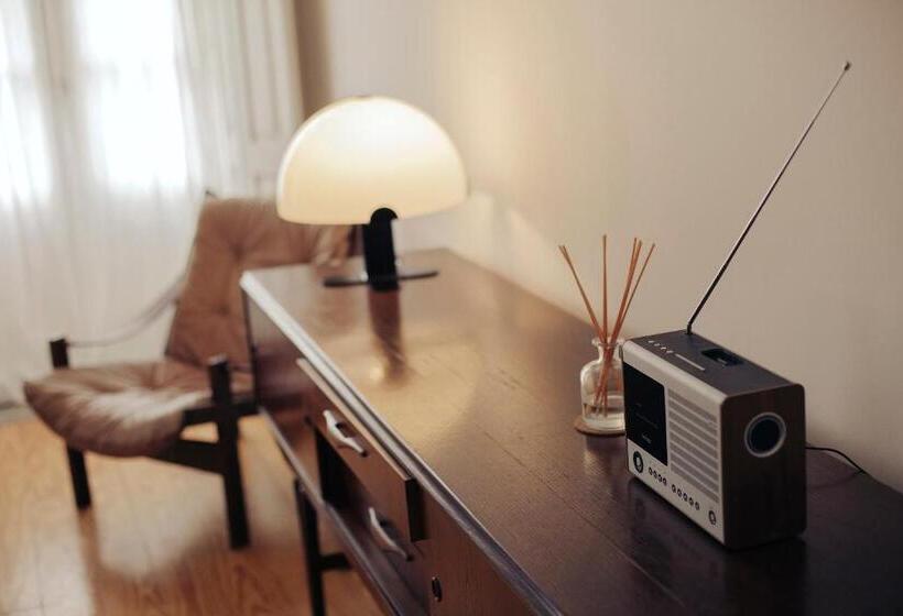 سوییت لوکس, Rosa Et Al Townhouse