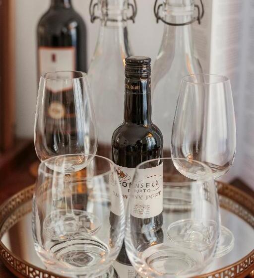 سوییت سوپریور, Rosa Et Al Townhouse