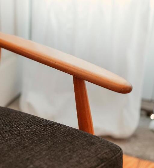 سوییت سوپریور, Rosa Et Al Townhouse