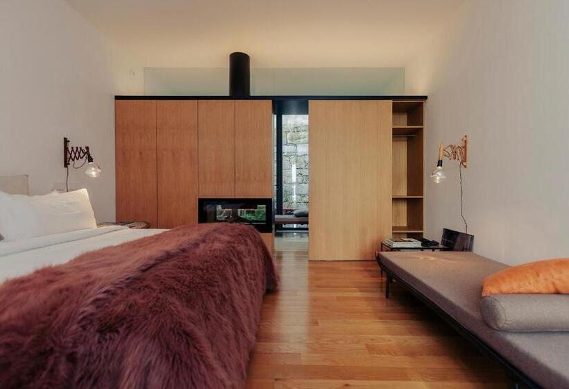 اتاق لوکس با چشم‌انداز باغ, Rosa Et Al Townhouse