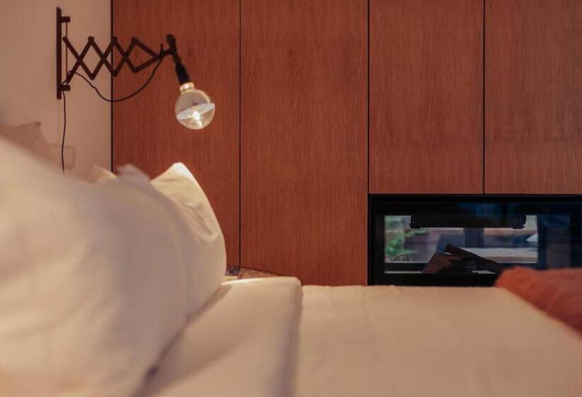 اتاق لوکس با چشمانداز باغ, Rosa Et Al Townhouse