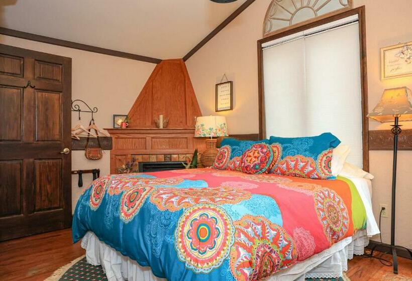 스탠다드 룸, Stone Chalet Bed & Breakfast Inn