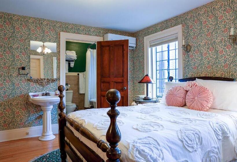 스탠다드 룸 더블 침대, Stone Chalet Bed & Breakfast Inn