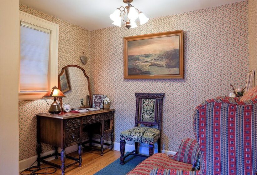 스탠다드 룸 더블 침대, Stone Chalet Bed & Breakfast Inn