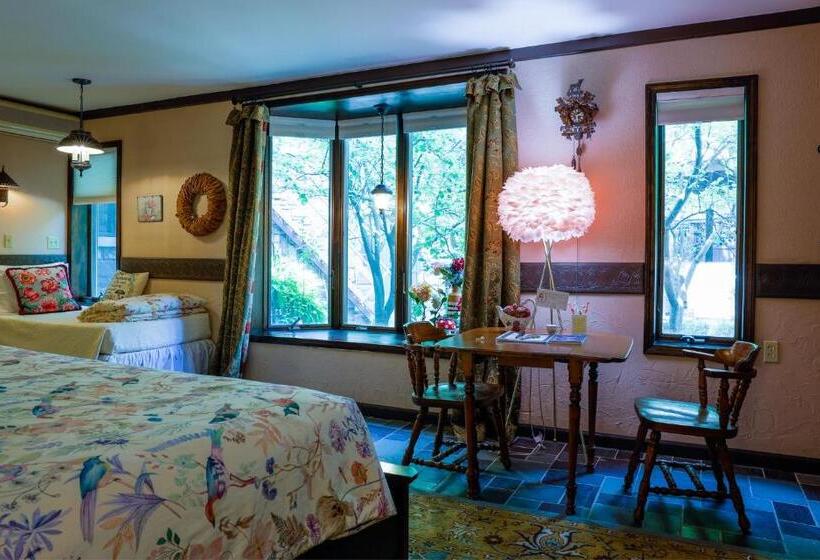 Стандартный Номер Кровать Кинг, Stone Chalet Bed & Breakfast Inn